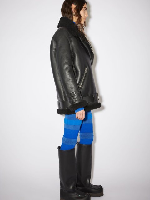 Чорна дублянка Acne Studios зі шкіри: фото 4 - Invogue