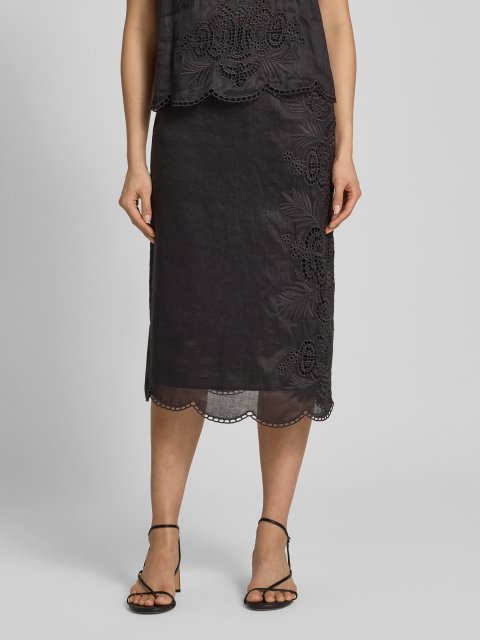 Черная юбка Max Mara прямого кроя: фото 2 - Invogue