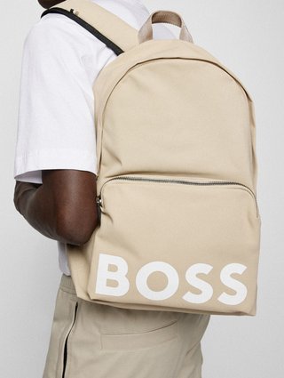 Бежевый рюкзак BOSS: фото 1 - Invogue