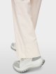 Молочные брюки MARC CAIN из эластичного хлопка: фото 6 - Invogue