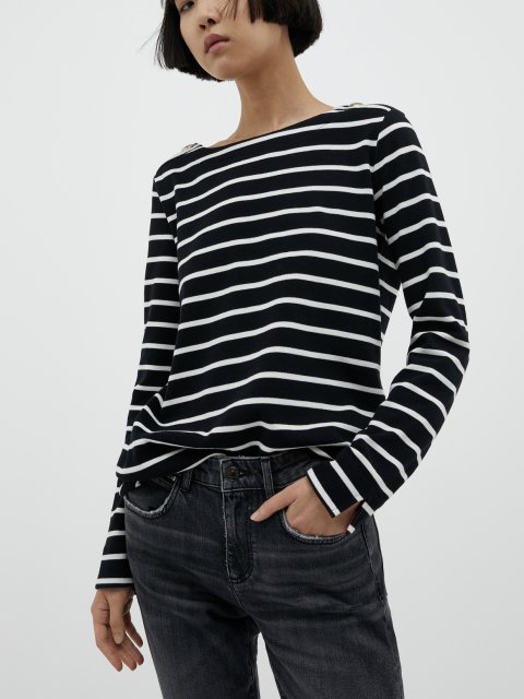 Чёрная футболка MAX&CO: фото 1 - Invogue