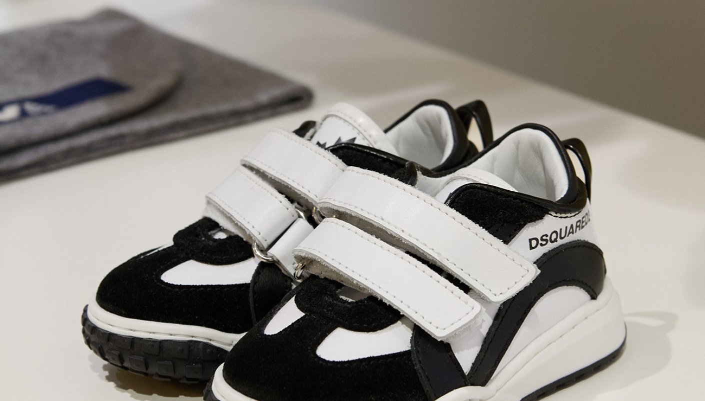 Магазин Daniel - Mandarin Plaza, 4-й поверх: фото 9 - Invogue