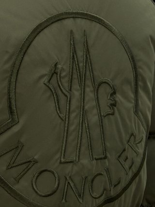 Зеленая куртка MONCLER ENFANT: фото 3 - Invogue