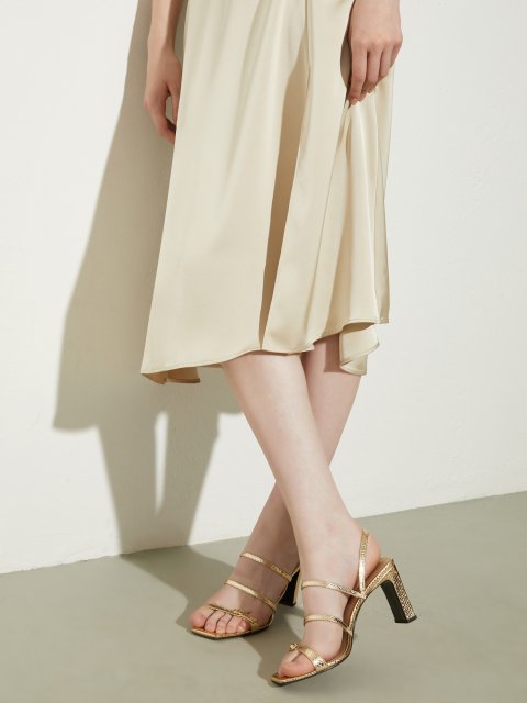 Золоті босоніжки Max&Co ламіновані: фото 2 - Invogue