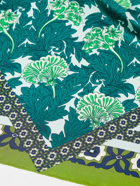 Зелёный платок WEEKEND ACCESSORIES: фото 1 - Invogue