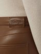 Коричневі брюки MAX MARA з екошкіри: фото 4 - Invogue