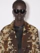 Коричневий тренч Acne Studios з принтом: фото 4 - Invogue