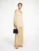 Бежева блуза BY MALENE BIRGER атласна: фото 1 - Invogue