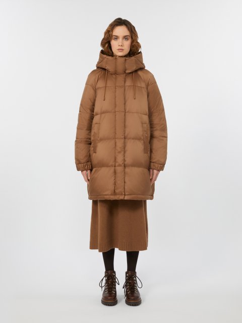 Світло-коричневий пуховик WEEKEND MAX MARA з капюшоном: фото 2 - Invogue