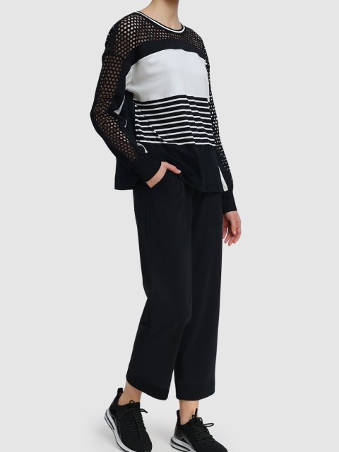 Чёрные брюки MARC CAIN: фото 1 - Invogue