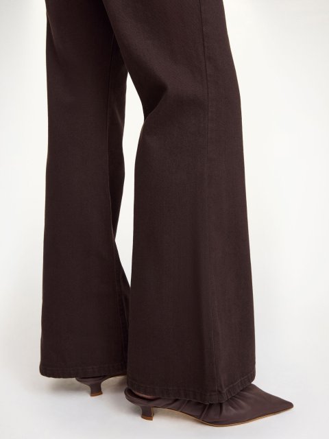 Шоколадні джинси BY MALENE BIRGER з бавовняного деніму: фото 3 - Invogue