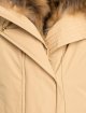 Чёрная куртка Woolrich: фото 7 - Invogue