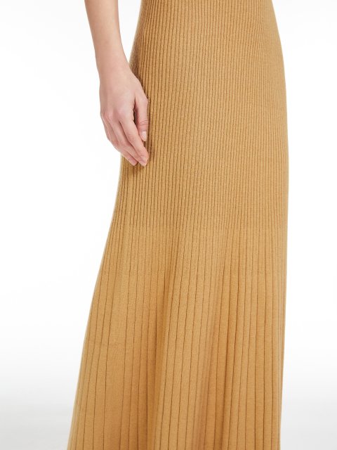 Темно-бежева сукня Max Mara з шовку та кашеміру: фото 4 - Invogue
