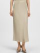 Бежева спідниця BOSS атласна: фото 2 - Invogue