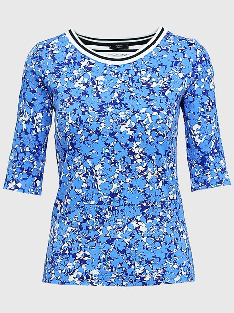 Синяя футболка MARC CAIN: фото - Invogue