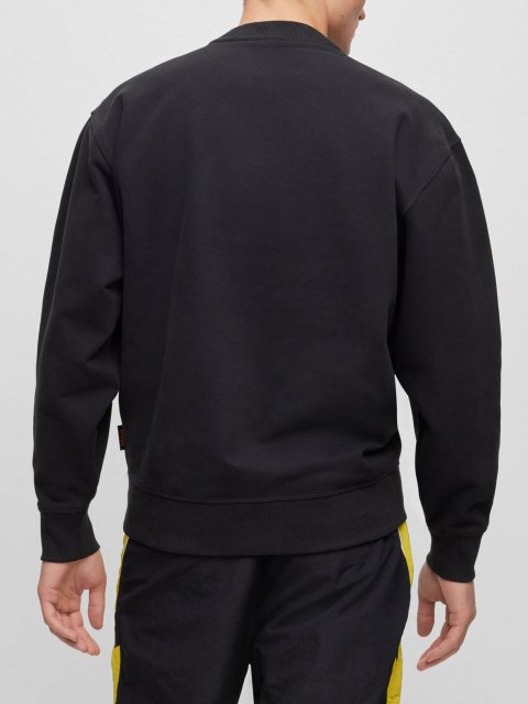 Чёрный свитшот BOSS: фото 2 - Invogue