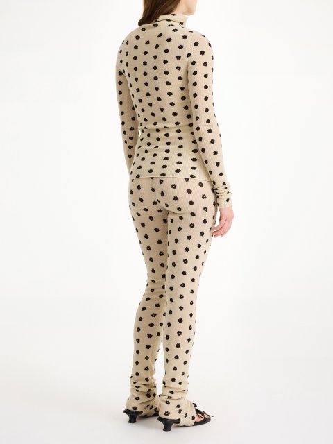 Бежевий гольф Malene Birger з квіточками: фото 2 - Invogue