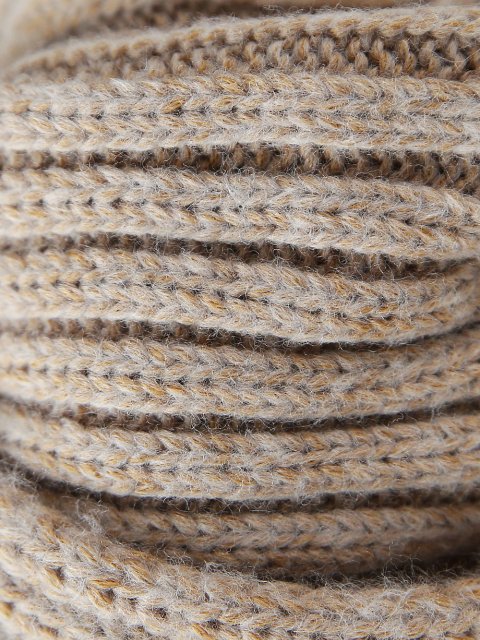 Бежевый платок MAX&CO: фото 3 - Invogue