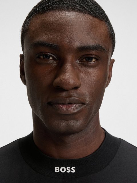 Чёрная футболка BOSS из хлопка: фото 4 - Invogue