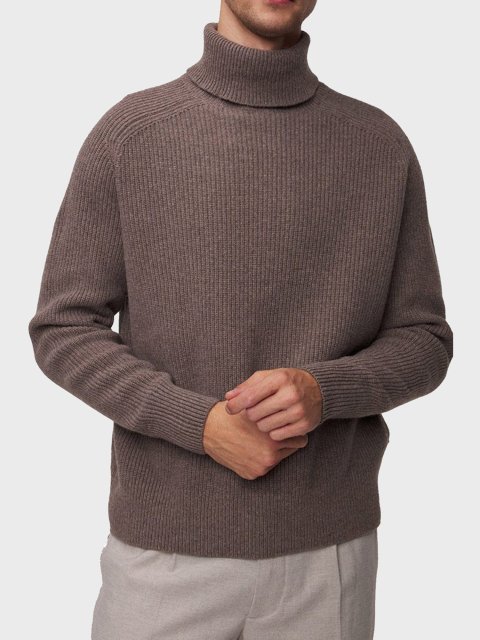 Темно-бежевий светр BOSS з високим коміром: фото 1 - Invogue