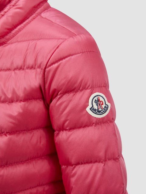 Рожева куртка Moncler стьобана: фото 5 - Invogue