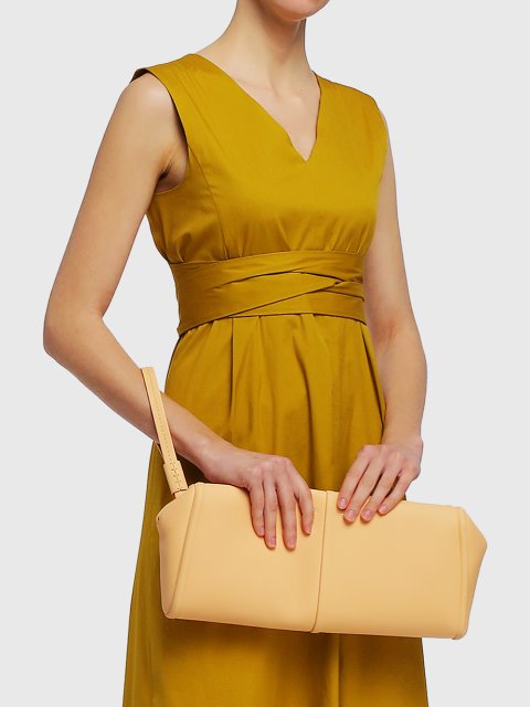 Розовый клатч MAX MARA: фото 2 - Invogue