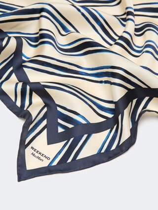 Молочный платок с принтом Weekend Max Mara из шелка: фото 3 - Invogue