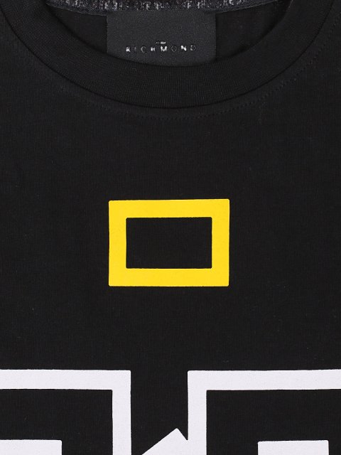 Чёрная футболка JOHN RICHMOND JUNIOR: фото 2 - Invogue