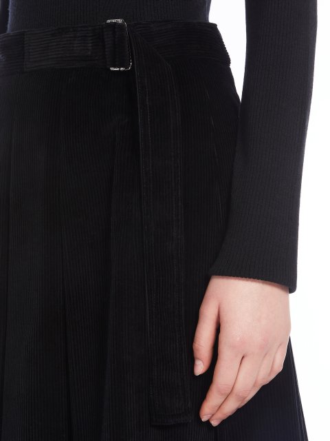 Чорна спідниця WEEKEND MAX MARA плісирована: фото 4 - Invogue