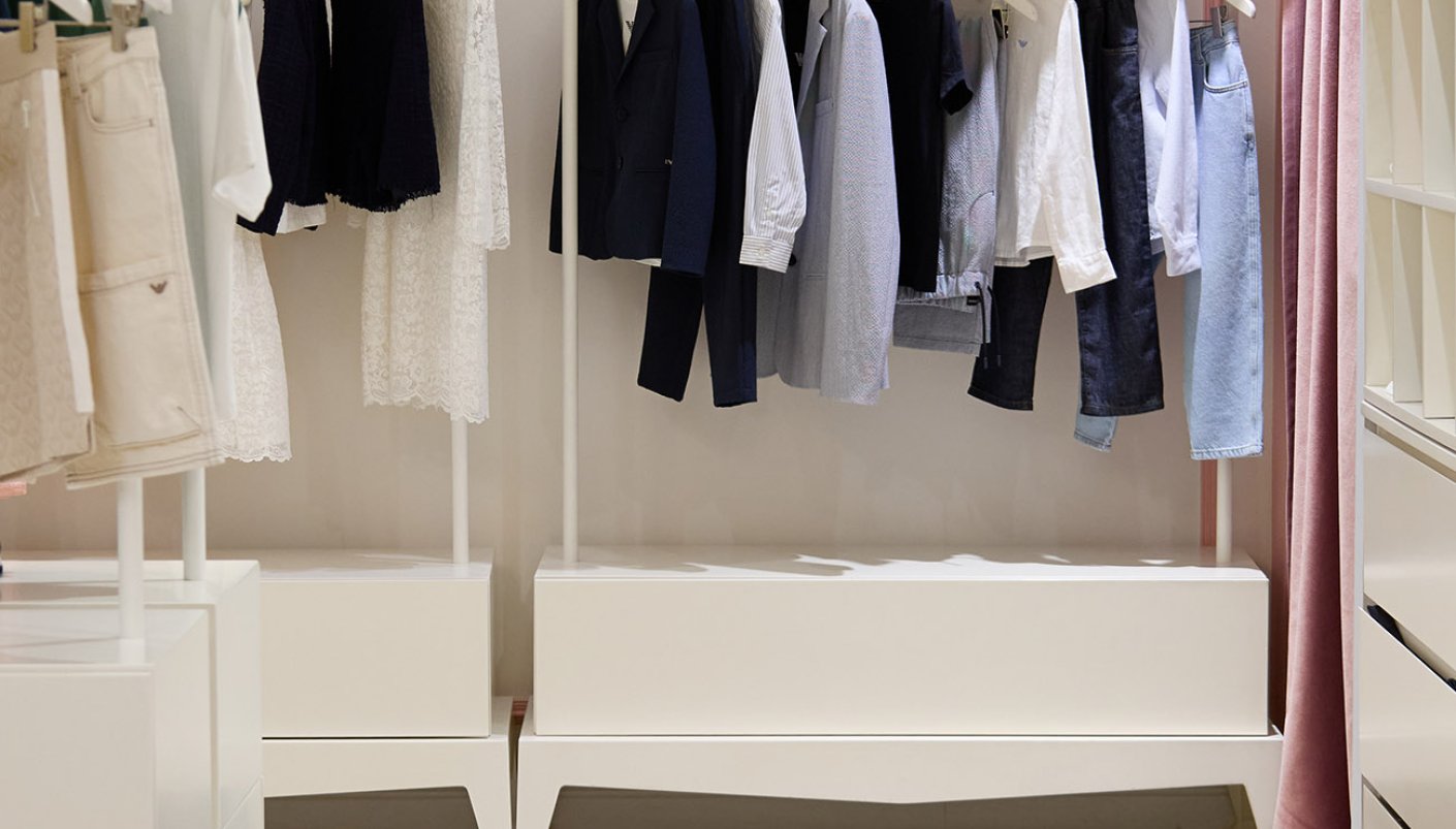 Магазин Daniel - Mandarin Plaza, 4-й поверх: фото - Invogue