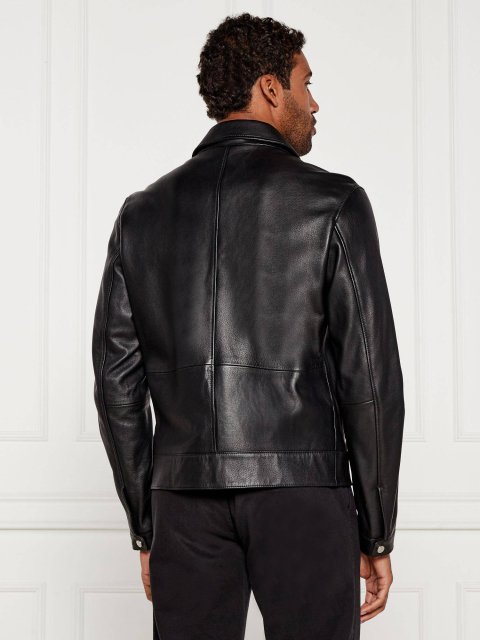 Чёрная куртка кожа BOSS из кожи: фото 2 - Invogue