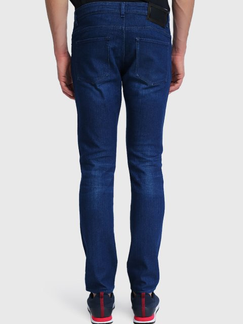 Синие джинсы BOSS: фото 4 - Invogue