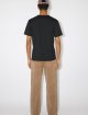 Черная футболка Acne Studios с нашивкой логотипа: фото 2 - Invogue