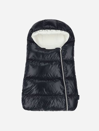 Синій зимовий конверт MONCLER: фото - Invogue