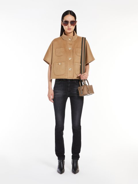 Темно-бежева сумка-саквояж Max Mara шкіряна: фото 1 - Invogue