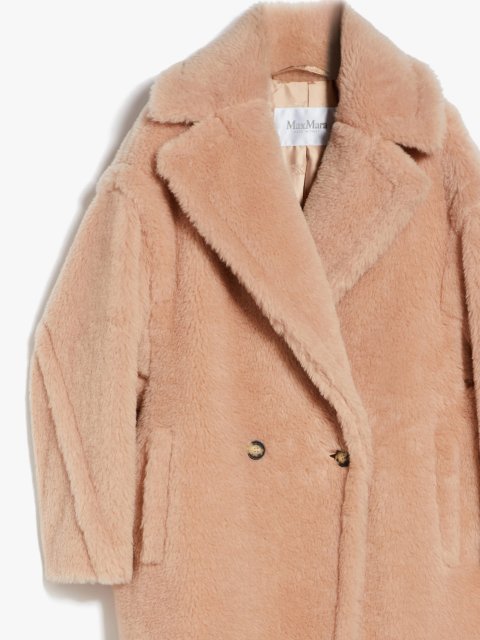 Бежевое пальто Teddy oversize Max Mara из бленда альпаки и шелка: фото 3 - Invogue