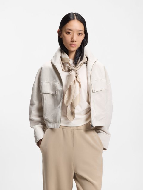 Бежевый шарф BOSS из шелковой саржи: фото - Invogue