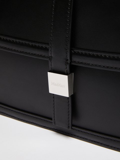 Черная сумочка Max Mara кожаная: фото 5 - Invogue
