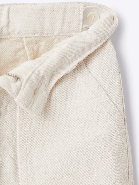 Бежевые шорты IL GUFO: фото 2 - Invogue