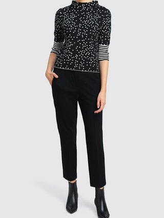 Чёрный свитер MARELLA: фото 1 - Invogue