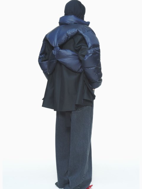 Синяя куртка PUSHBUTTON с вырезами: фото 3 - Invogue