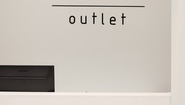 Магазин iFG Outlet - Victoria Gardens: фото 9 - Invogue