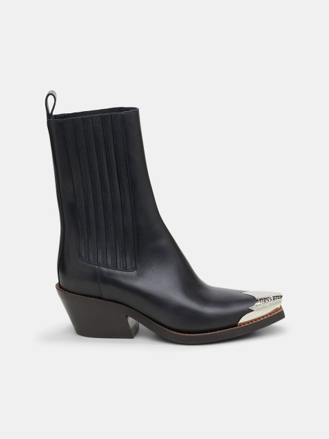 Черные ботинки Dorothee Schumacher с металлическим носком: фото - Invogue