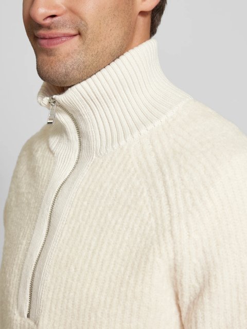 Молочний светр BOSS на блискавці: фото 4 - Invogue