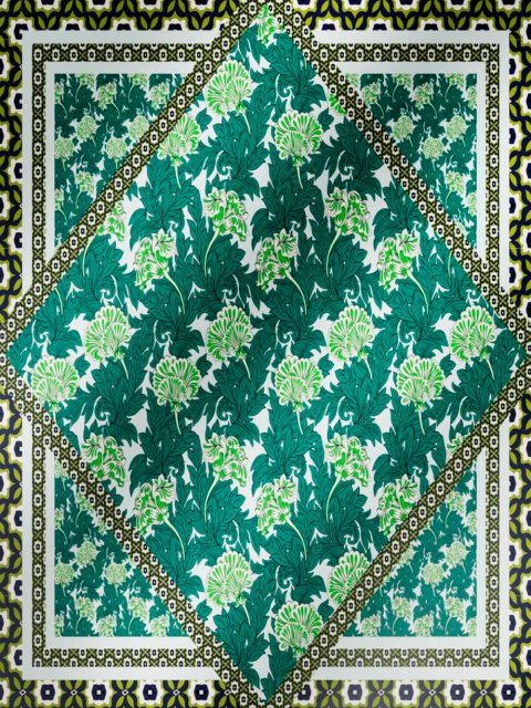 Зелёный платок WEEKEND ACCESSORIES: фото - Invogue