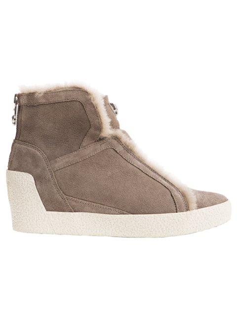 сникерсы MARC CAIN: фото - Invogue