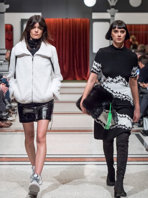 Чорна сукня MARC CAIN : фото 3 - Invogue