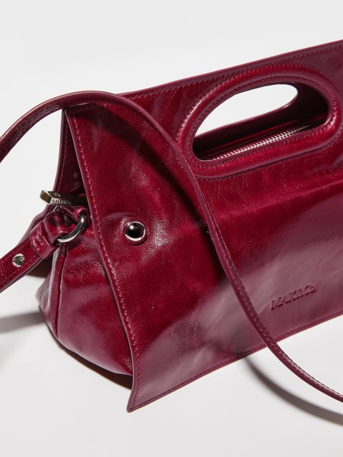 Бордовая сумка MAX&CO из блестящей кожи: фото 4 - Invogue