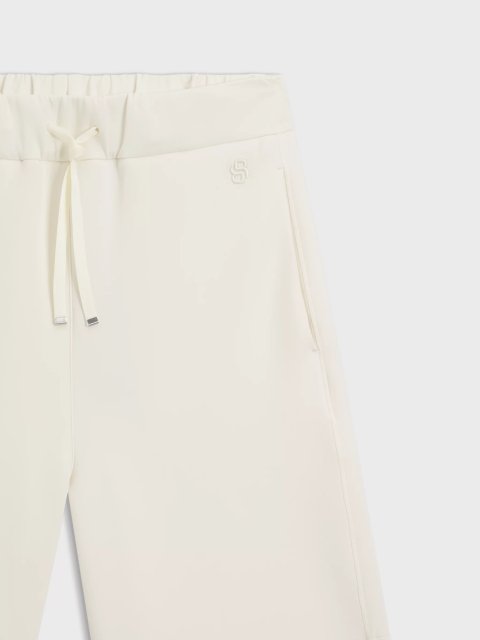 Белые бермуды BOSS из эластичного трикотажа: фото 5 - Invogue