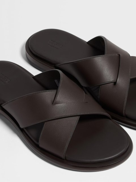 Темно-коричневі шльопанці ZEGNA зі шкіри: фото 4 - Invogue